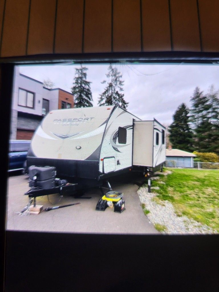 2017 Passport Ultra Lite Grand Trouring