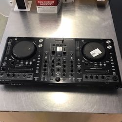 Pioneer Mixer/ Turntables