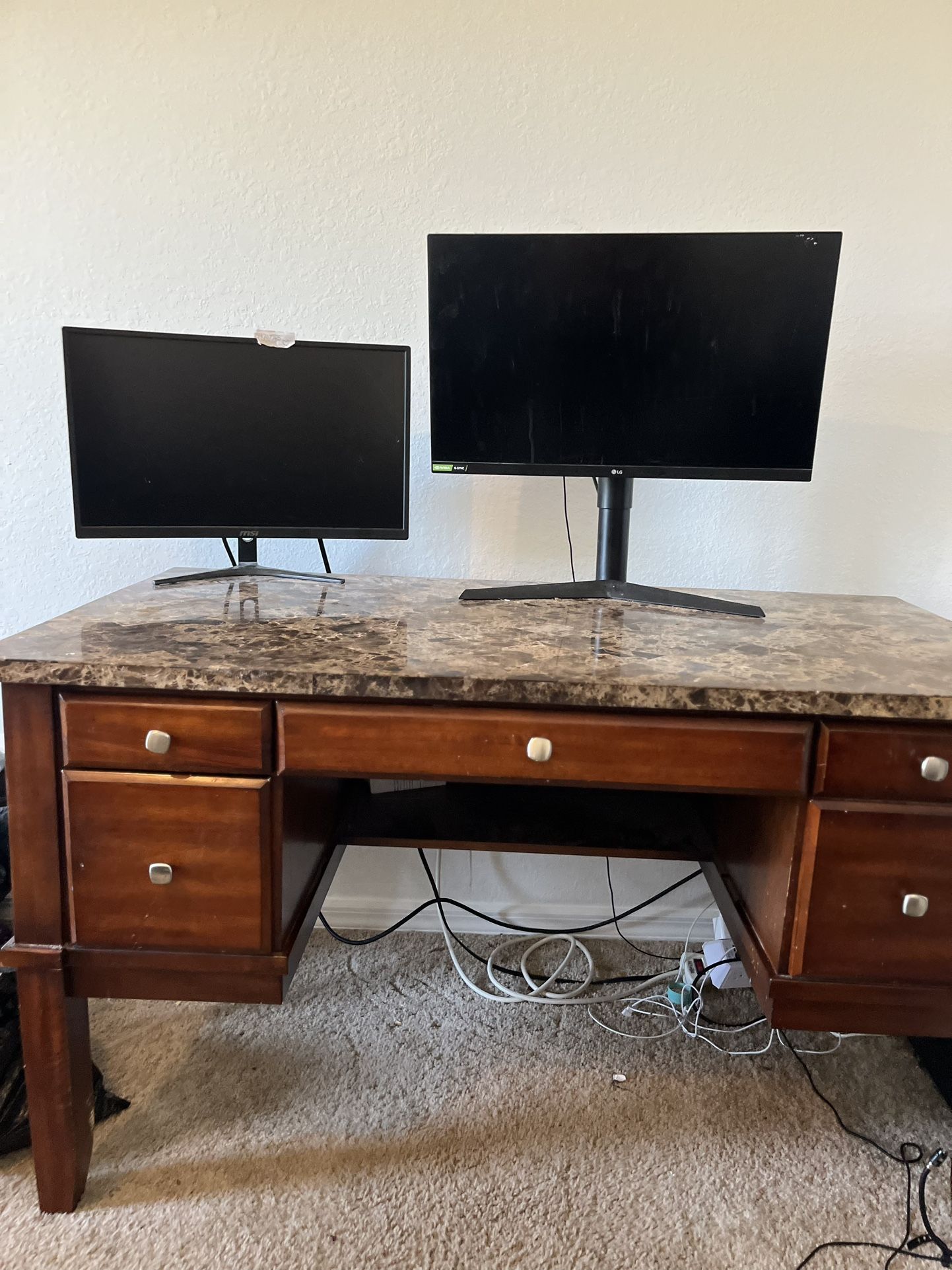 MARBLE GRANITE DESK LOOKS NEW