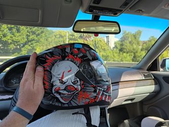 Motorcycle helmet