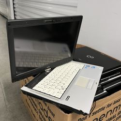 30 Fujitsu Laptops 