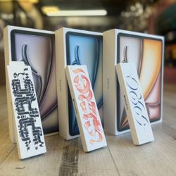 iPad Air 13” M3 Chip 7th Gen (Latest Model) Take It Home In Payments/ llévalo a casa en pagos 