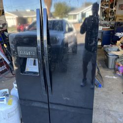 Refrigerator Kenmore 