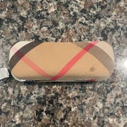 Burberry Glasses Case Minor Stain Can Easily Be Washed Out