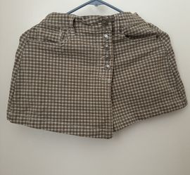 Short Slightly elastic