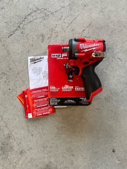 New Milwaukee M12 FUEL 12V Lithium-Ion Brushless Cordless Stubby 1/2 in. Impact Wrench (Battery Not Included)