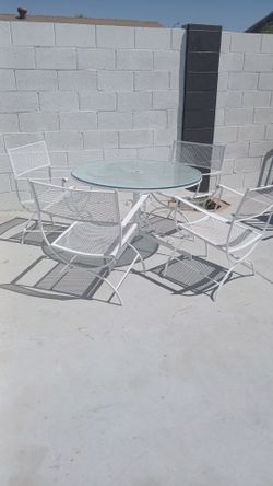 Patio metal table