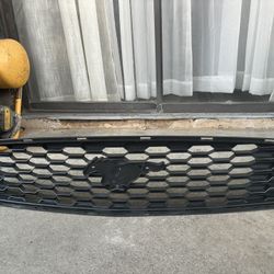 2015-2018 Ford Mustang OEM Front Bumper Grille