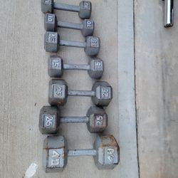 140 Pounds Of DUMBBELLS AND THE BENCH