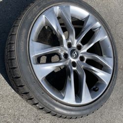 1 Only - 245/40r19 5x114.3 5x4.5 Stock Hyundai Genesis Wheel Rim Good 90% Treads Tire!!!!