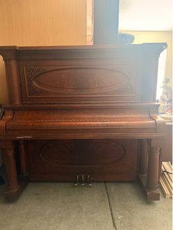 Antique Piano
