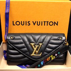 Louis Vuitton - Leather New Wave Long Wallet Black +Box We have Gucci Louis Vuitton Versace Rolex Chanel Gold Diamonds Dolce Gabbana