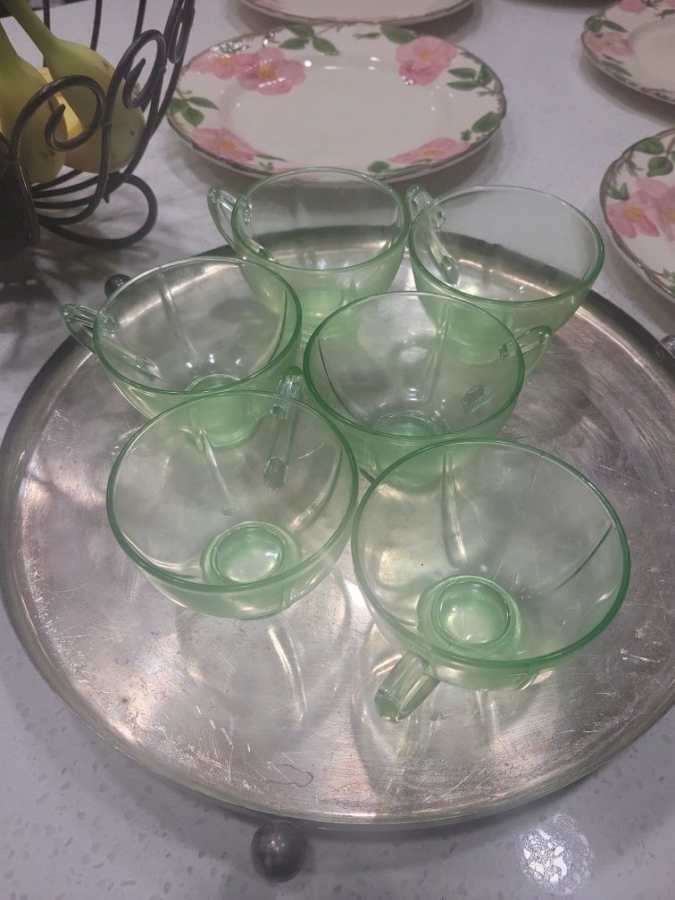 6 Cups