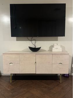 Tv stand