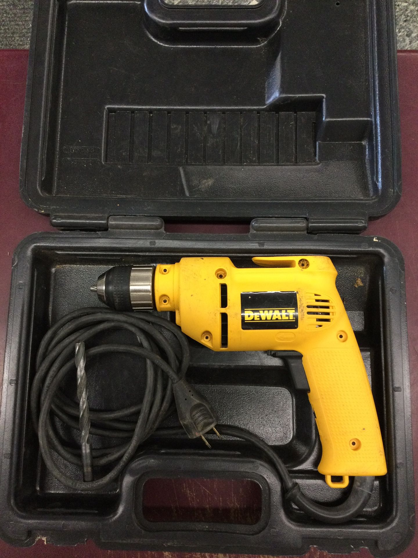 DEWALT CORDED DRILL 3/8” WITH BIT AND CASE
