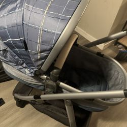 Baby Stroller/bassinet 