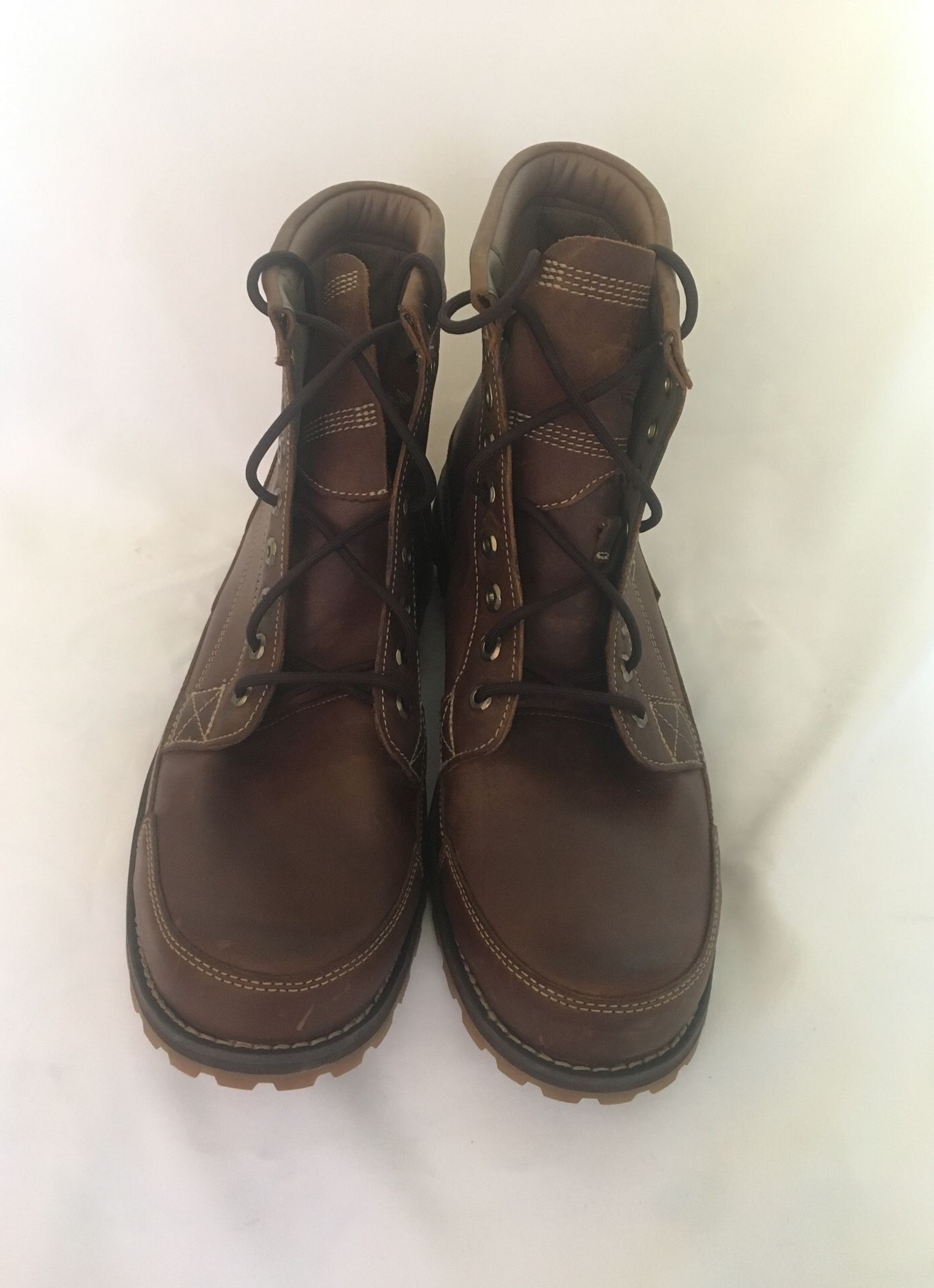 New Timberland Boots for men’s sz 14
