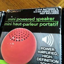 Brand New Powerd Speakers  Any Two For Only $1 In Spring Hill Weeki Wachee