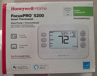 Honeywell FocusPRO S200 Smart Thermostat