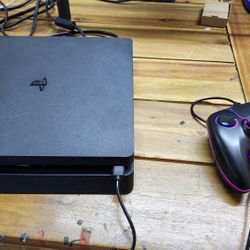 Playstation 4 pro 1tb 