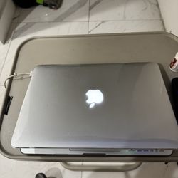 MacBook Pro (retina, 13-inch, Early 2015