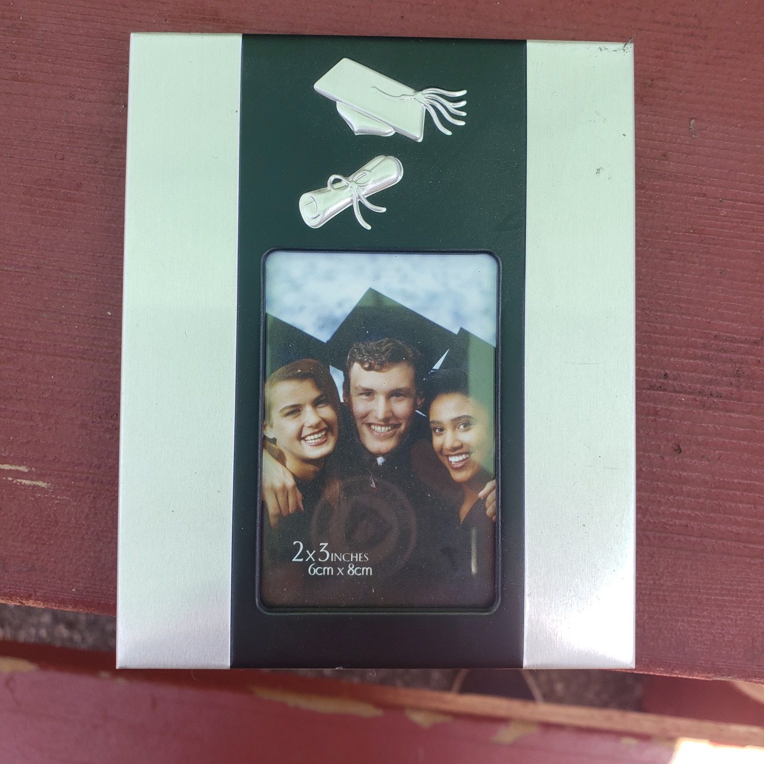 Graduation pictures frame