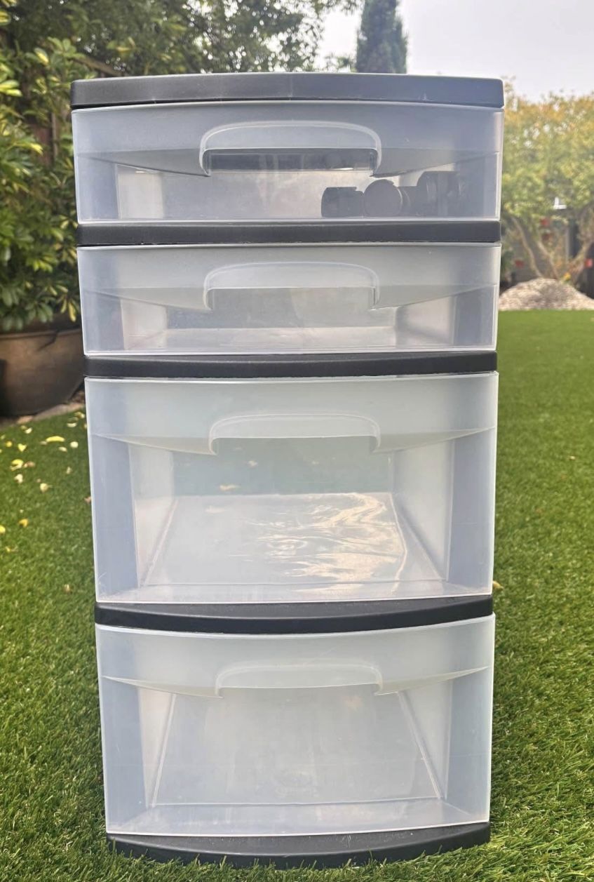 4 drawer plastic Storage With Wheels - great condition, ready for a new home - OBO