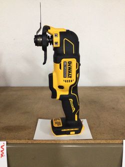 Dewalt 20v Brushless Atomic Compact Series Multi-Tool