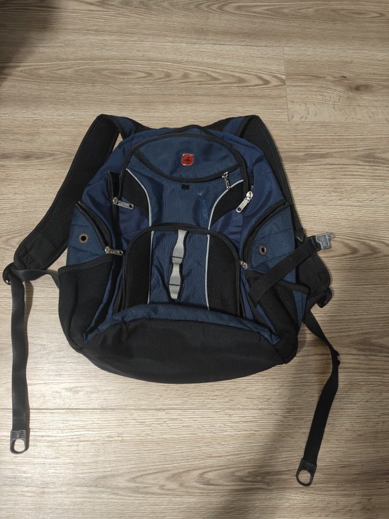 SWISSGEAR Backpack 🎒