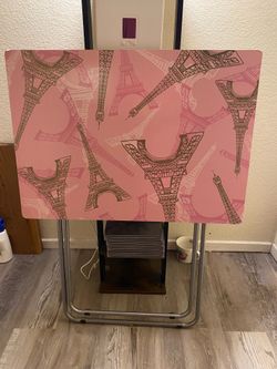 Foldable table