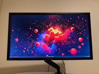 4K UHD Monitor – 1ms, FreeSync, Excellent Condition!