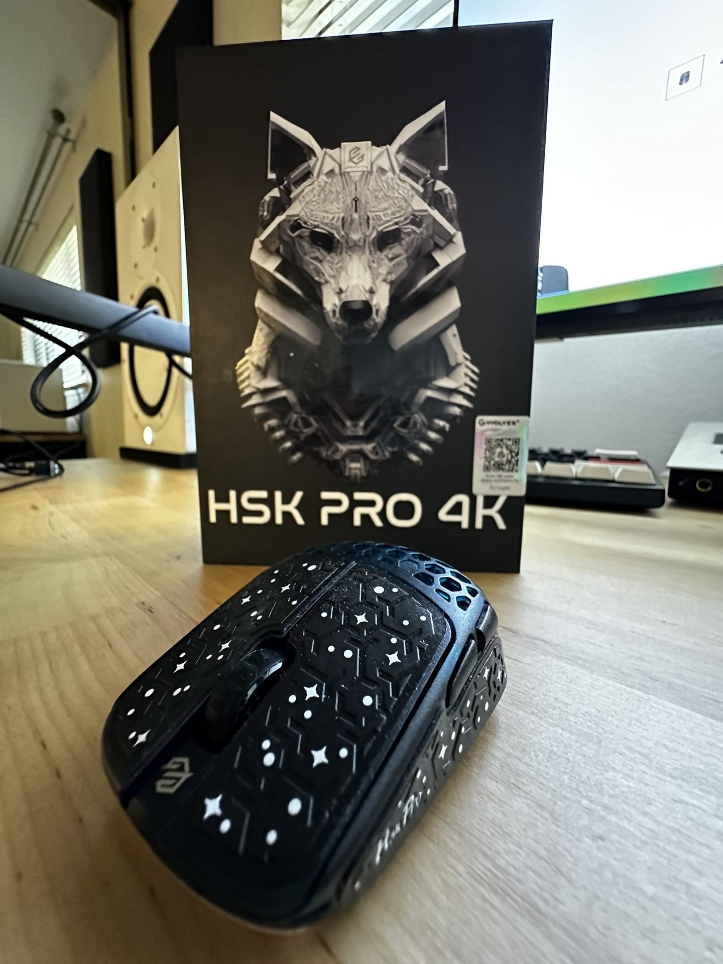 G-Wolves HSK Pro 4K Gaming Mouse