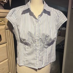 New cropped button down