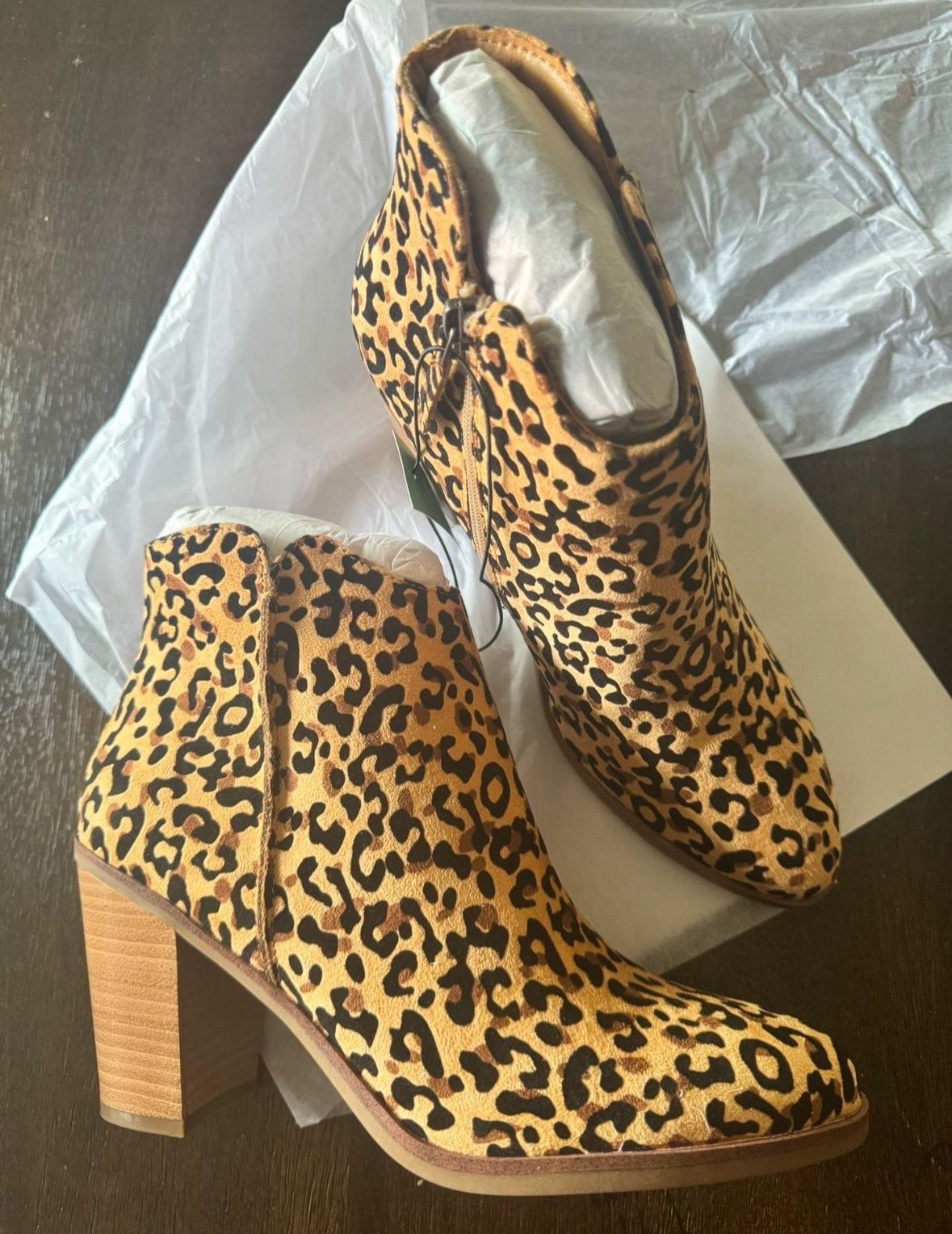 Women's Boots Size 9