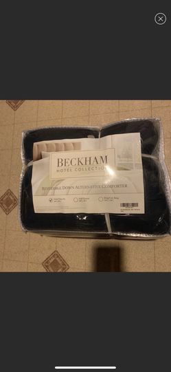 Beckham Hotel Collection Comforter
