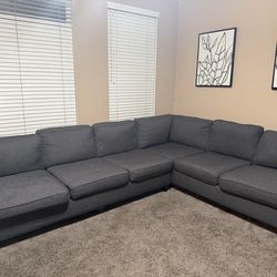 Living spaces sectional couch
