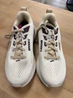Brooks Ariel GTS 26 Size 9.5 Women’s Shoes