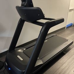 Precor Experience 731 Treadmill 