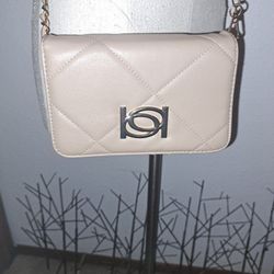 Bebe GIO Flap Crossbody Purse,Wallet,Hand Bag,Over The Shoulder Quilted Faux Leather Bag,Tan Brand New.
