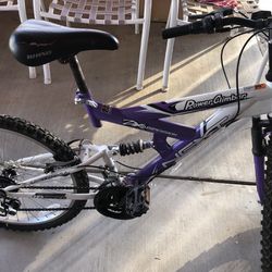 Purple Mountain bike, Very Nice!