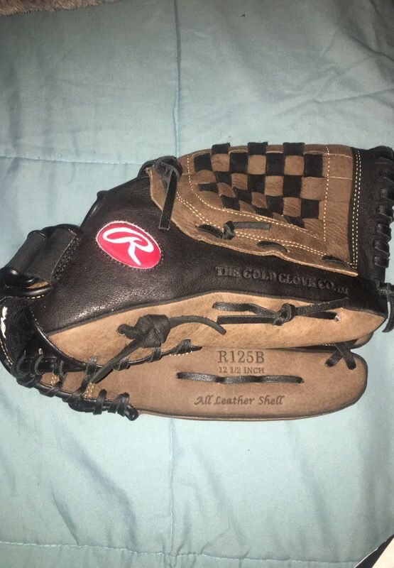 Rawlings R125B glove