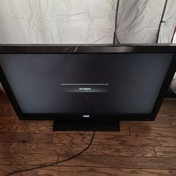 TV 42 Inch