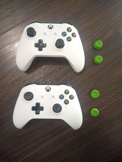 White Xbox One Controllers w/ joystick grips