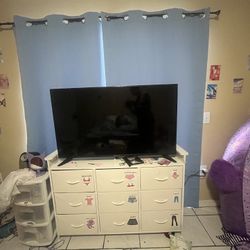 55” 4K UHD Sceptre Tv