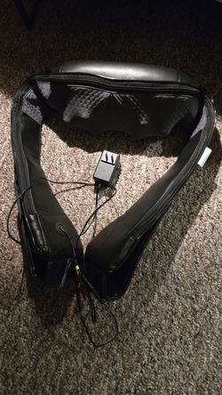 Heated neck massager