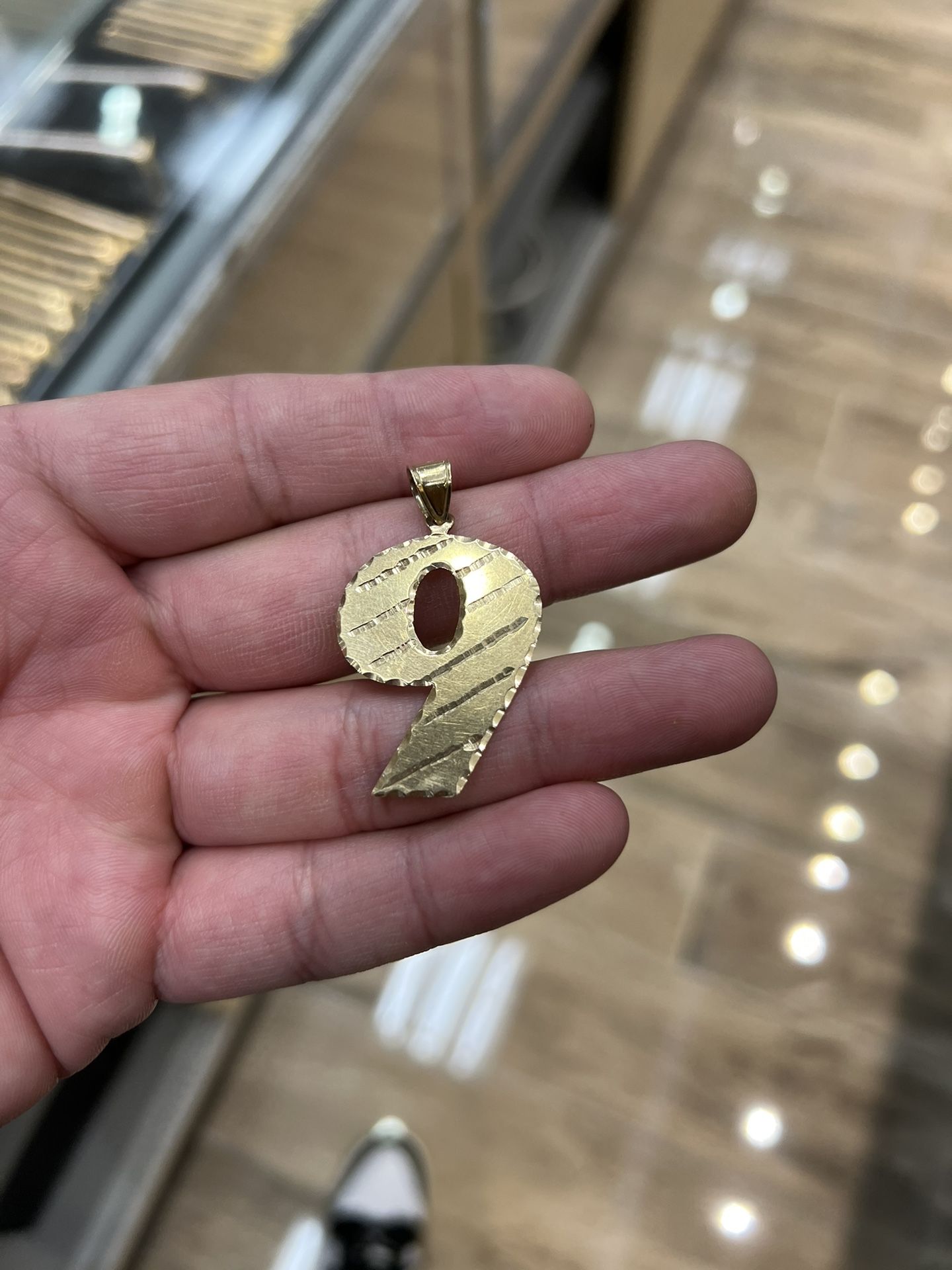 9 Pendant