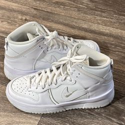 Nike Sneakers 
