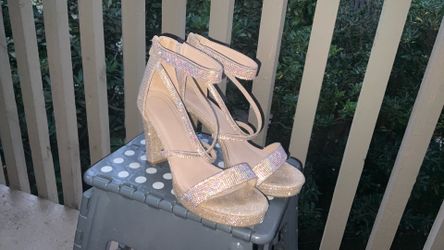 Women’s Champagne Rhinestone Block-Heel Sandals – Size 8.5