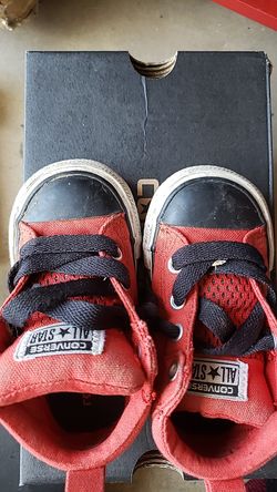 Boys Converse Size 5