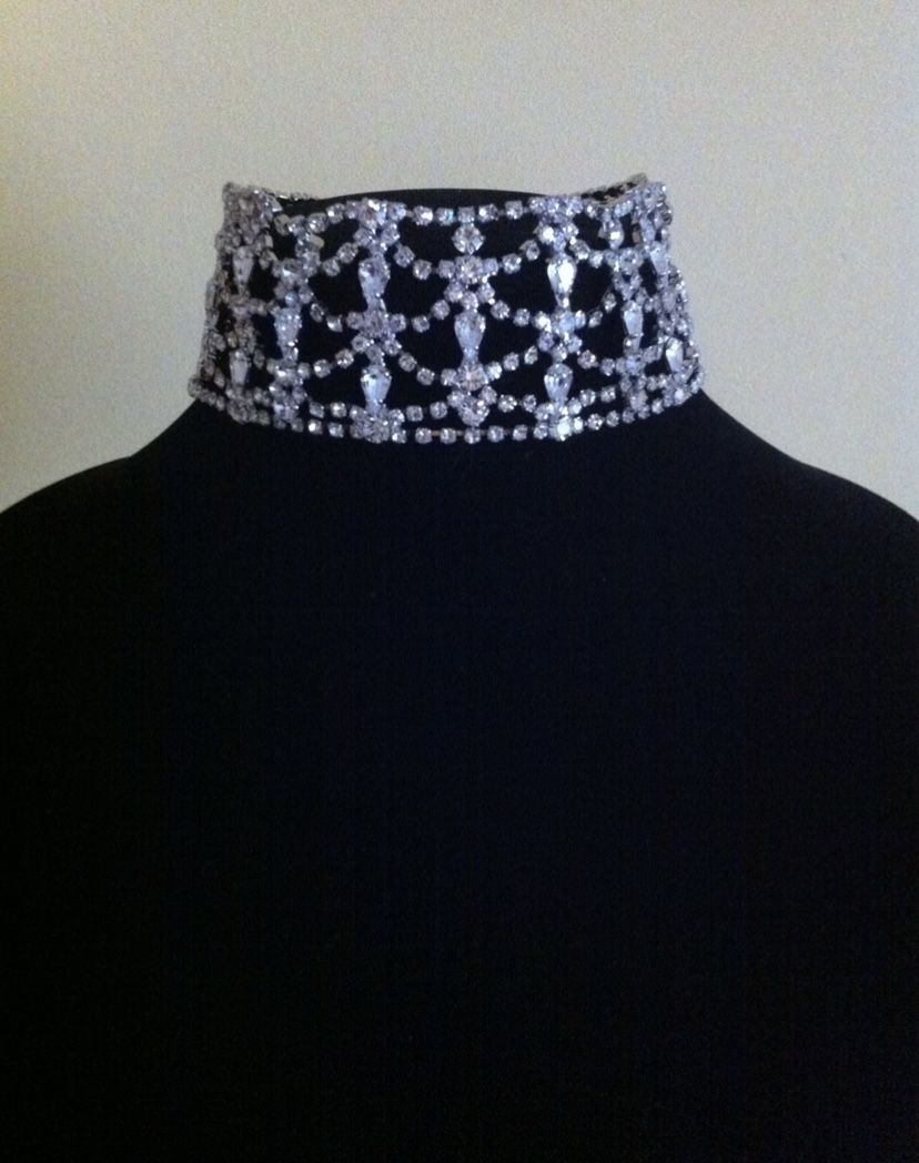 Luxury Choker Necklace • Brand New